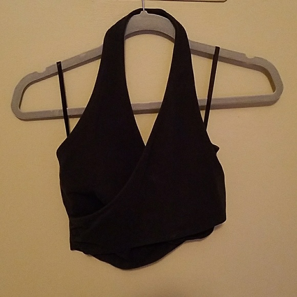 Black crop tops - Picture 2 of 4